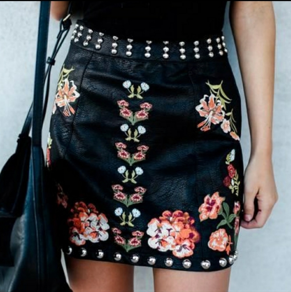 Vici Black Embroidered Mini Skirt with Floral Accent